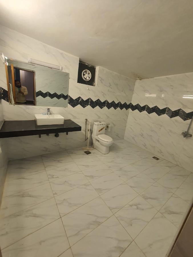 Rose Valet Guest House Islamabad Ngoại thất bức ảnh