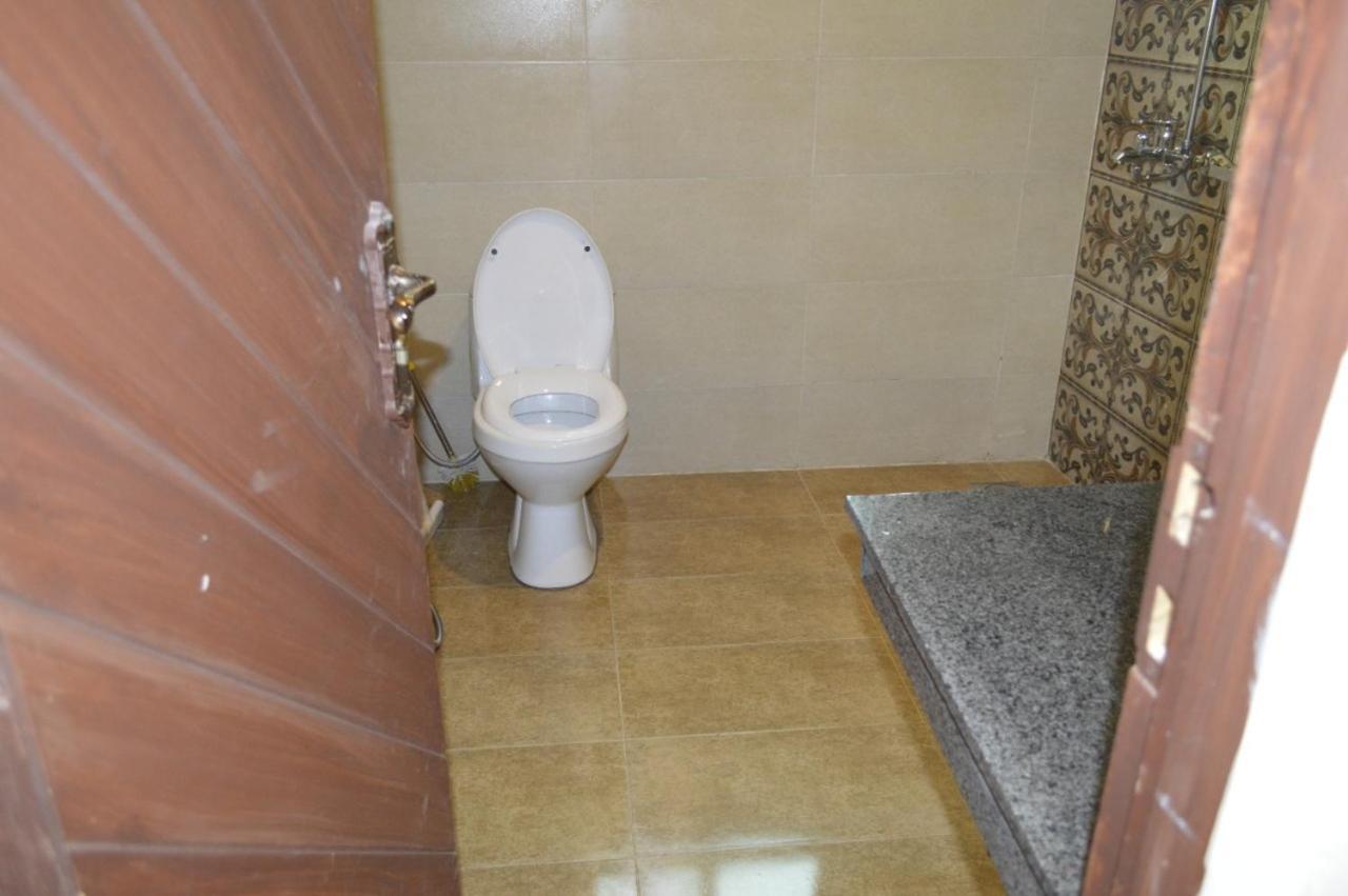 Rose Valet Guest House Islamabad Ngoại thất bức ảnh