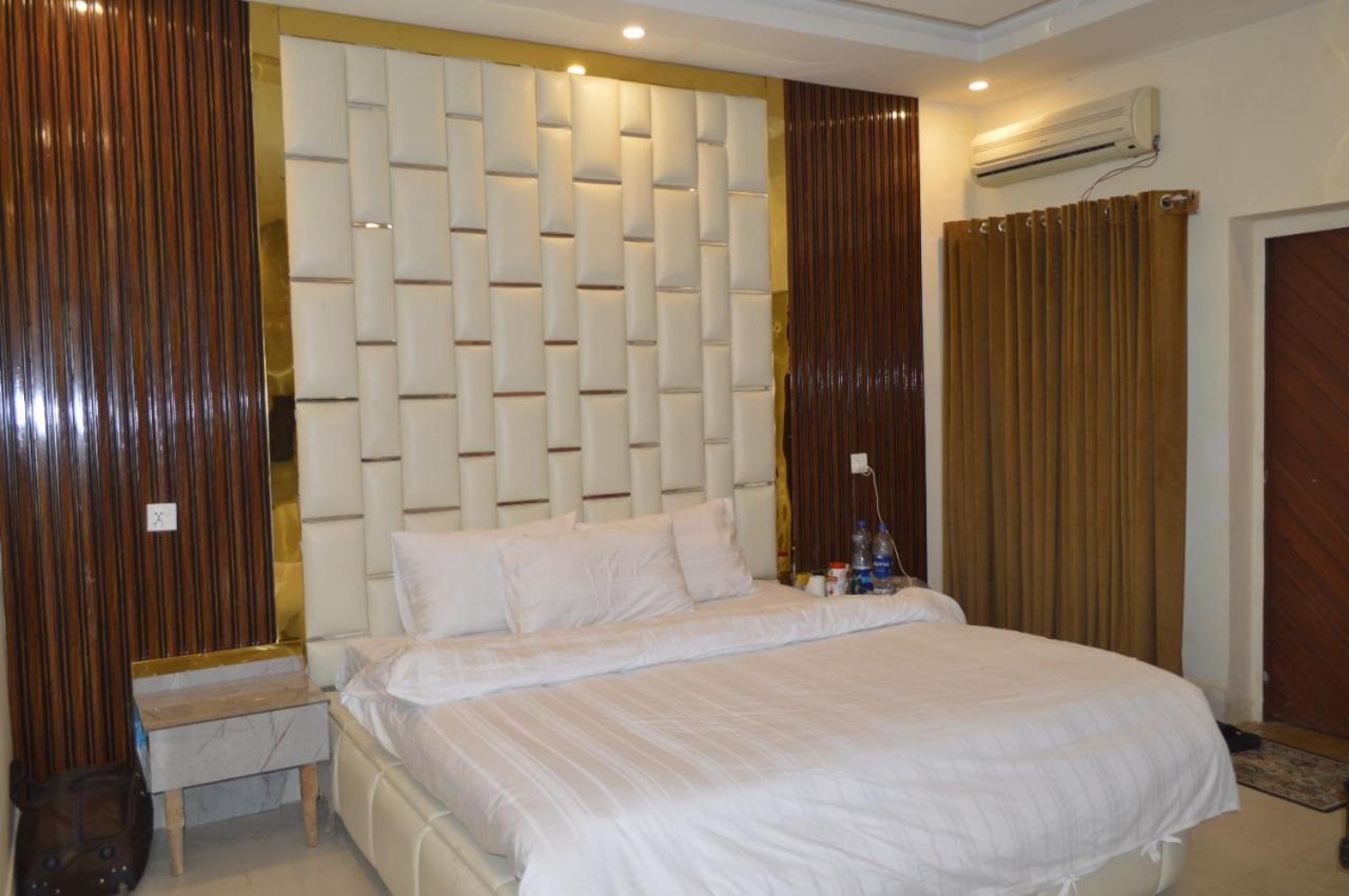 Rose Valet Guest House Islamabad Ngoại thất bức ảnh